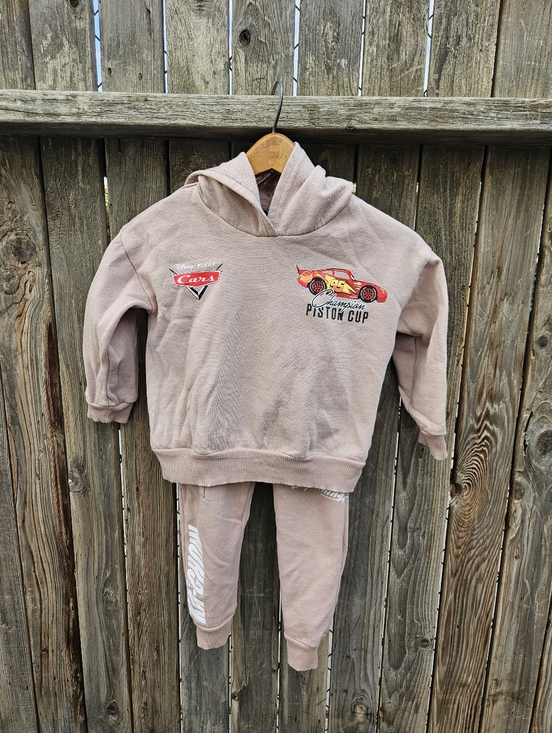 Disney Other - Disney Kids Hoodie & Joggers Set in Light Taupe  Size 5T